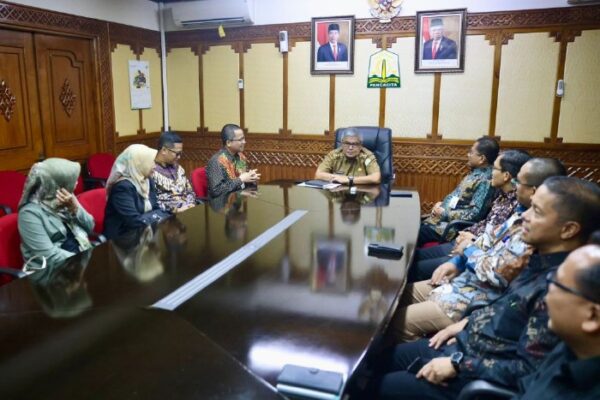 Pj Gubernur Harap BSI Beri Pelayanan Terbaik Sambut PON di Aceh